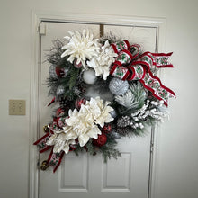Load image into Gallery viewer, NORTH POLE CHRISTMAS LUXURY WREATH
