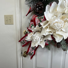 Load image into Gallery viewer, NORTH POLE CHRISTMAS LUXURY WREATH