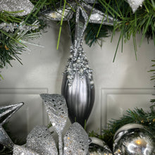 Load image into Gallery viewer, CHRISTMAS WREATH LUXURY - SPARKLING SILVER SPLENDOR
